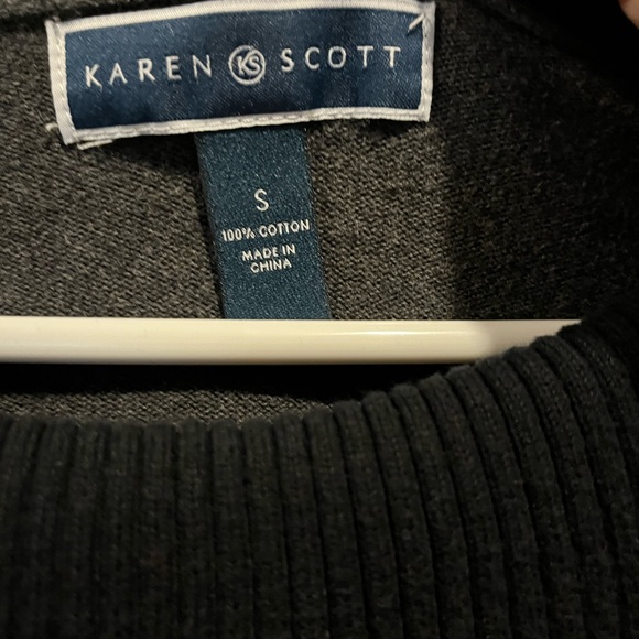 🖤❤️ Karen Scott cowl-neck color blocked sweater. Size small. Gently used. ❤️🖤 - Picture 6 of 6